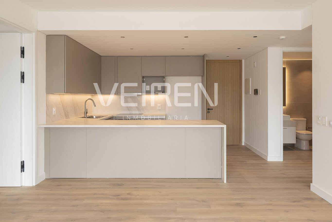 Increíble apartamento con vista al lago como a estrenar en Well 2.